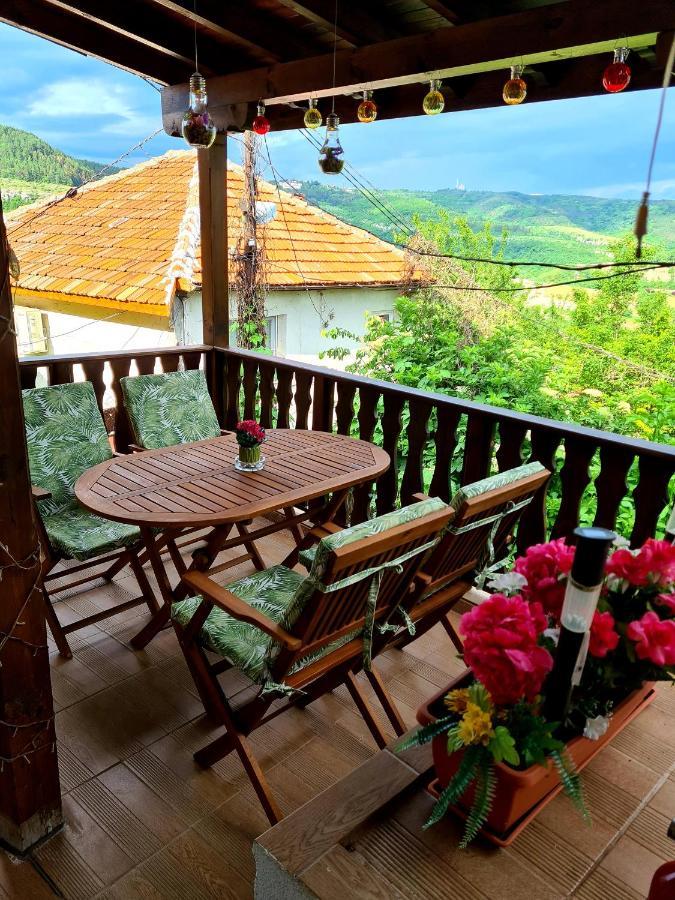 Arts Guest House -Beautiful Villa For 6 Persons Veliko Tarnovo Exterior photo